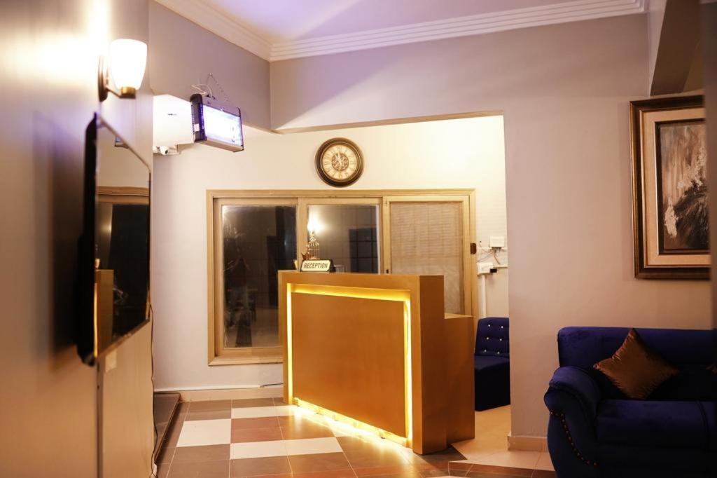 Diamond Lodge Karachi Exterior foto